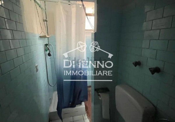 appartamento in vendita a Roma in zona San Basilio