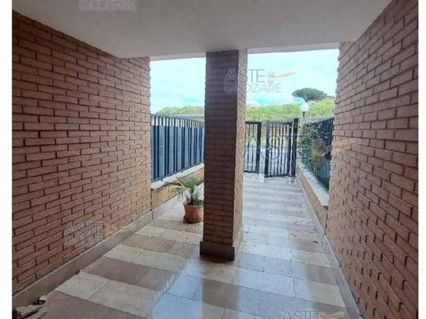 appartamento in vendita a Roma in zona Ponte di Nona