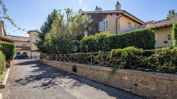 appartamento in vendita a Roma in zona Olgiata