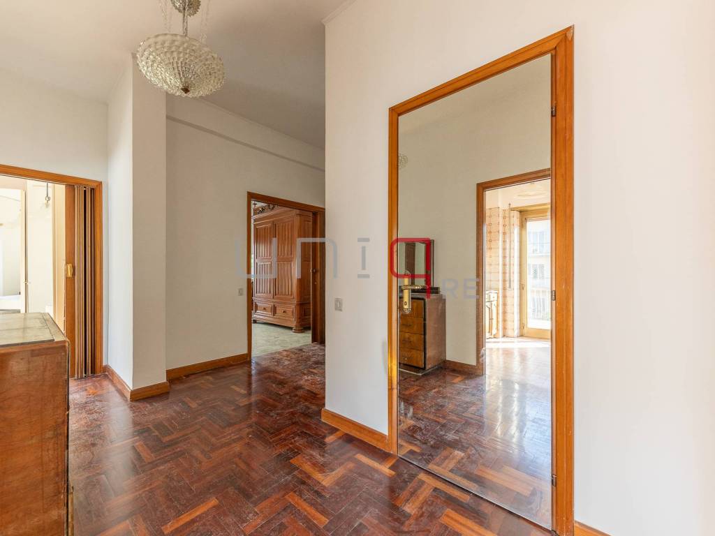 appartamento in vendita a Roma in zona Ardeatino