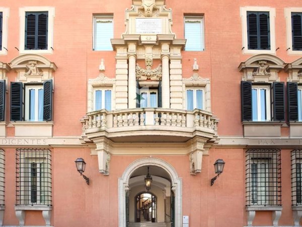 appartamento in vendita a Roma in zona Campo Marzio