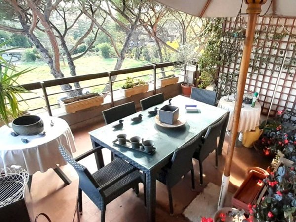 appartamento in vendita a Roma in zona Tomba di Nerone