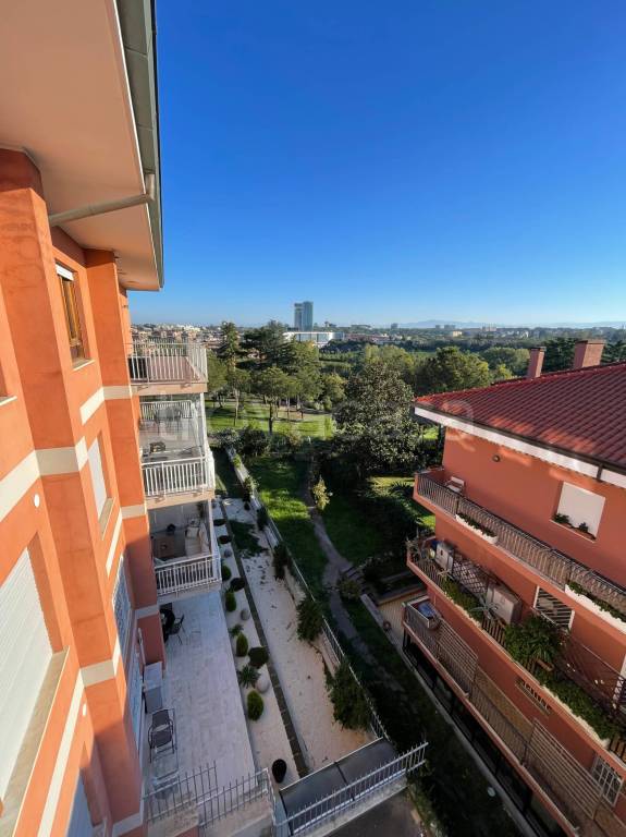 appartamento in vendita a Roma in zona Mostacciano