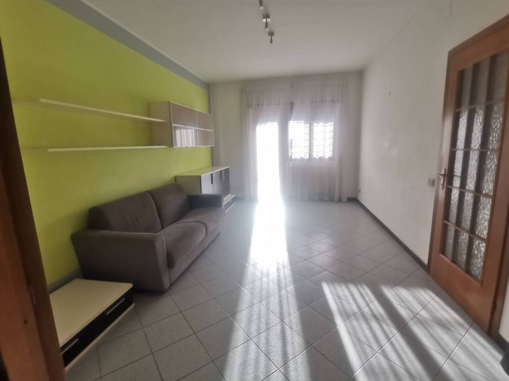 appartamento in vendita a Roma in zona Romanina