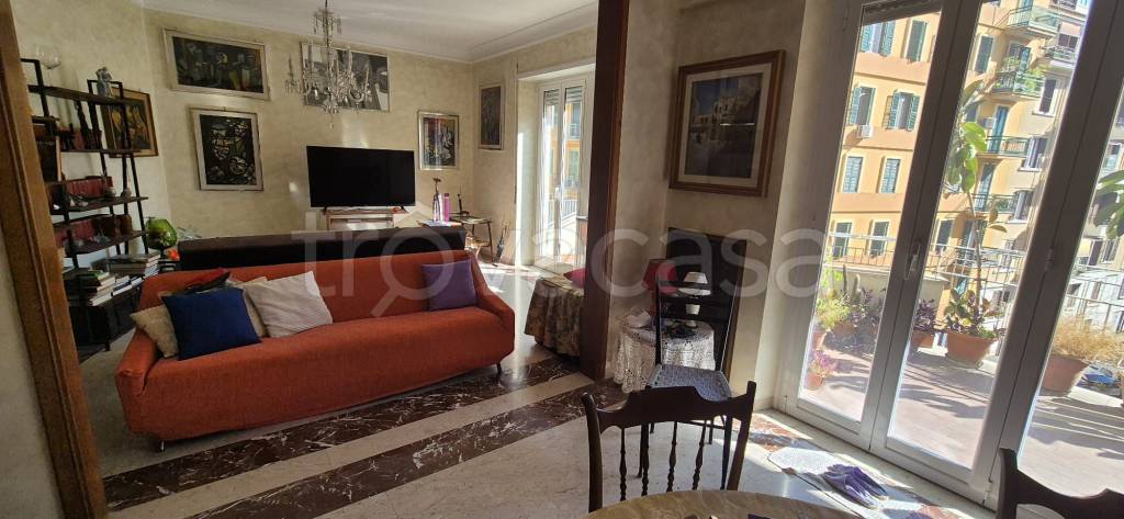 appartamento in vendita a Roma in zona Appio Latino