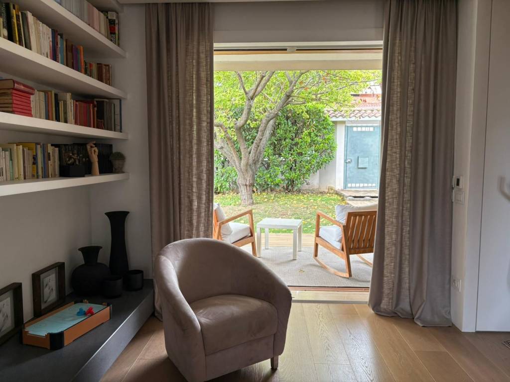 casa indipendente in vendita a Roma