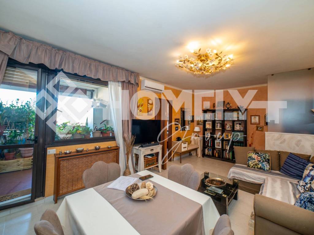 appartamento in vendita a Roma in zona Spinaceto