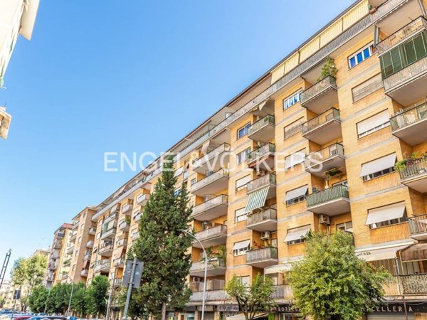 appartamento in vendita a Roma in zona Don Bosco