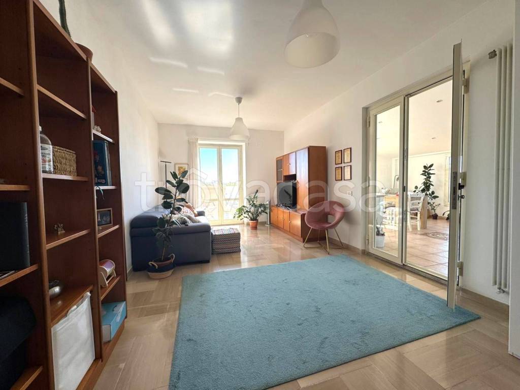 appartamento in vendita a Roma in zona Ostiense