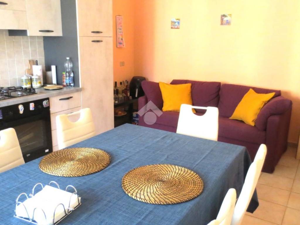 appartamento in vendita a Roma in zona Tuscolano