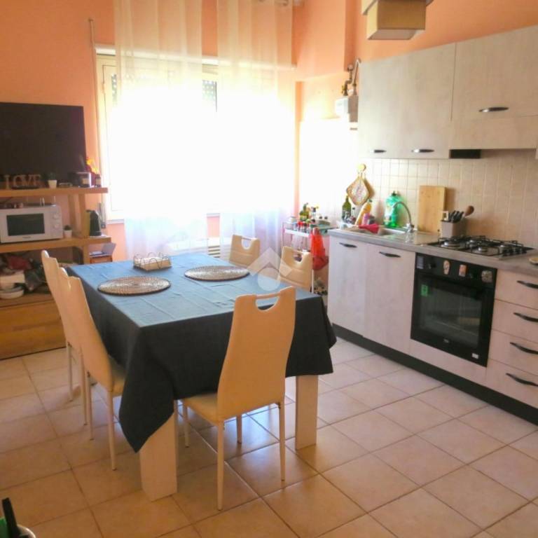 appartamento in vendita a Roma in zona Tuscolano