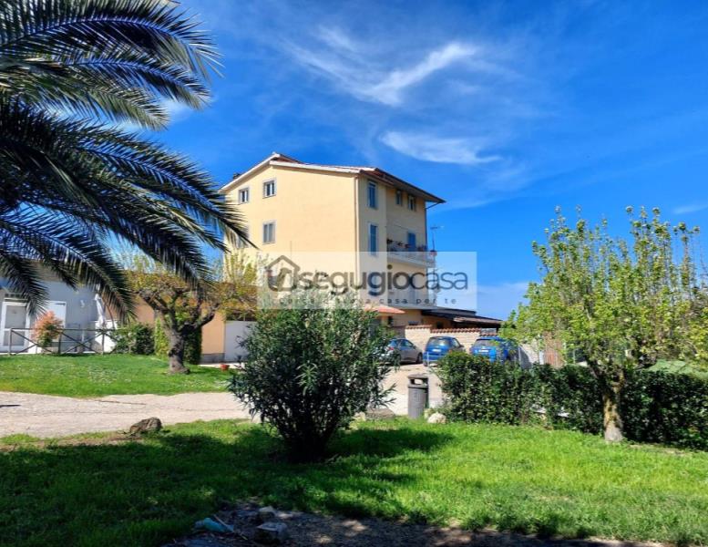 appartamento in vendita a Roma in zona Tor di Quinto