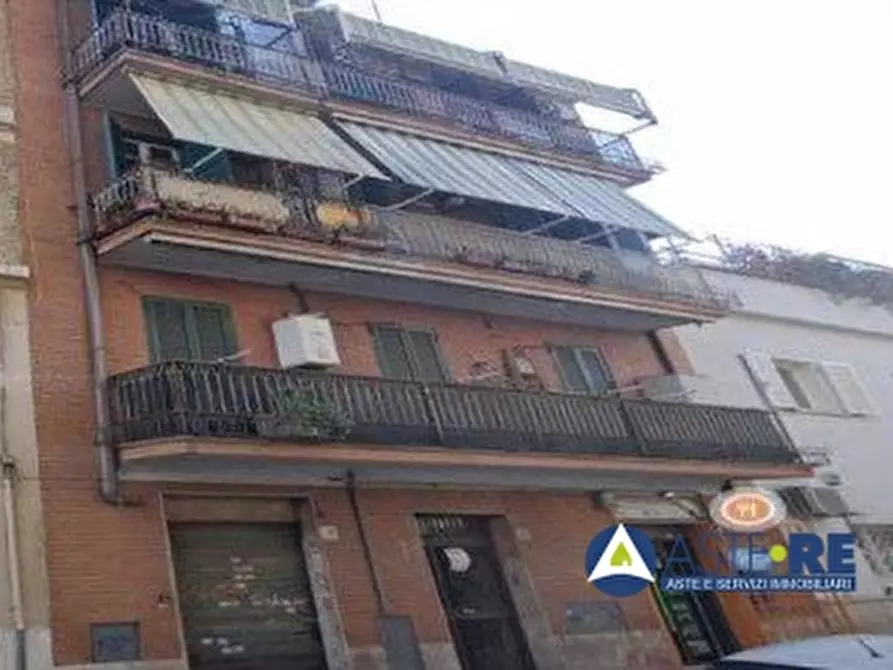 appartamento in vendita a Roma in zona Tuscolano