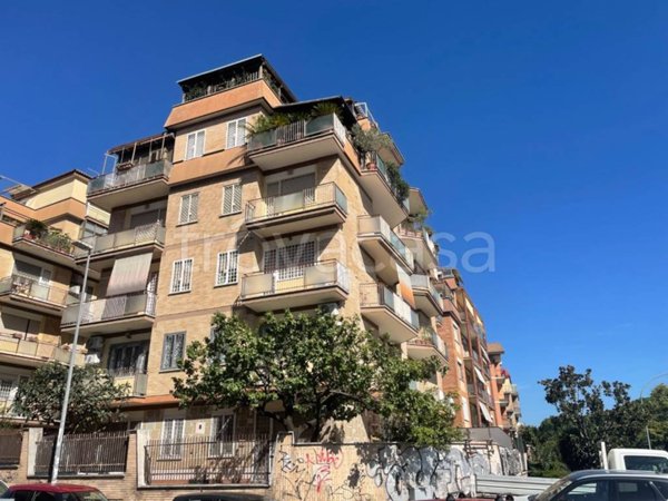 appartamento in vendita a Roma in zona Monte Sacro/Talenti