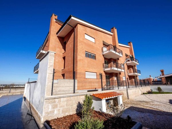 casa indipendente in vendita a Roma in zona Dragona/Bagnoletto