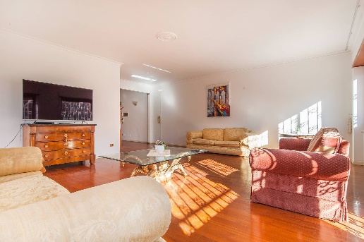appartamento in vendita a Roma in zona EUR