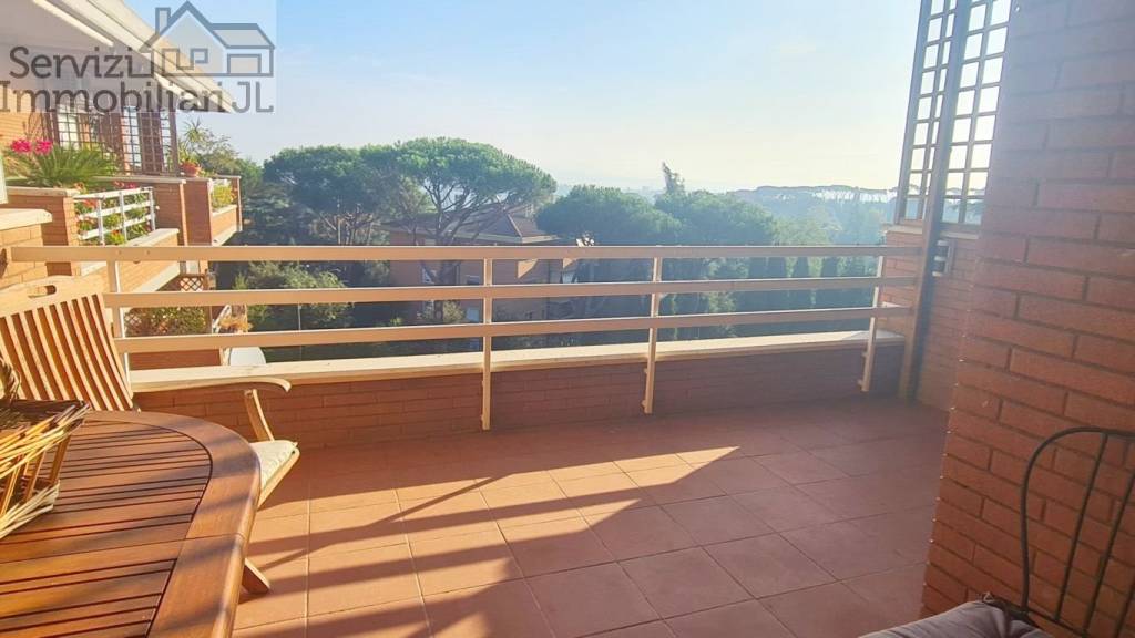 appartamento in vendita a Roma in zona Tor di Quinto