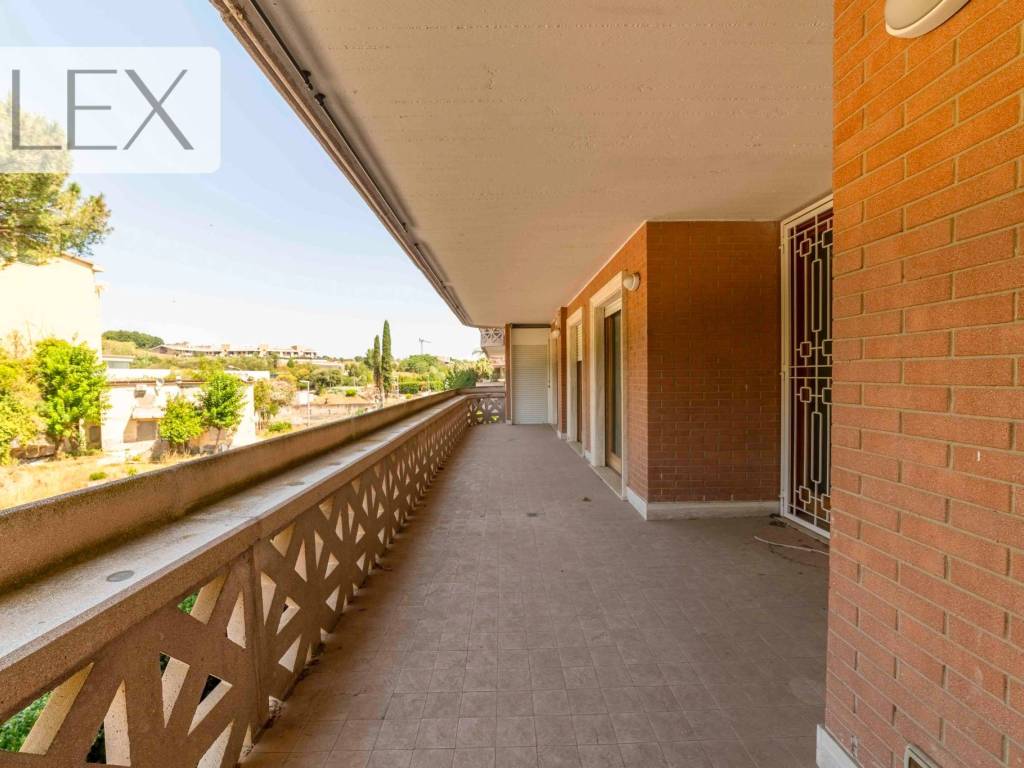 appartamento in vendita a Roma in zona Tor di Quinto