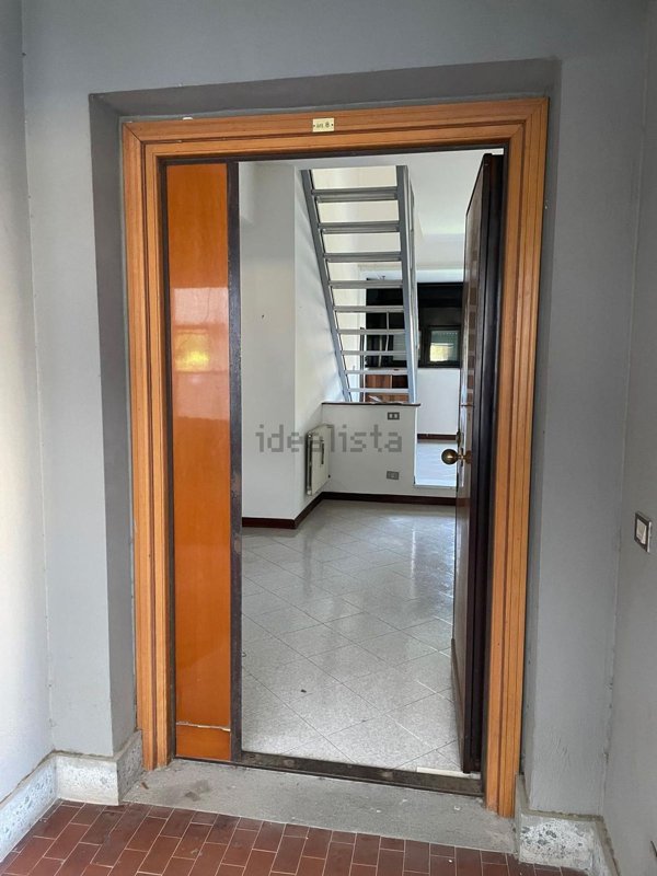 appartamento in vendita a Roma in zona Ardeatino
