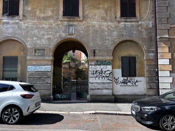 appartamento in vendita a Roma in zona Ostiense