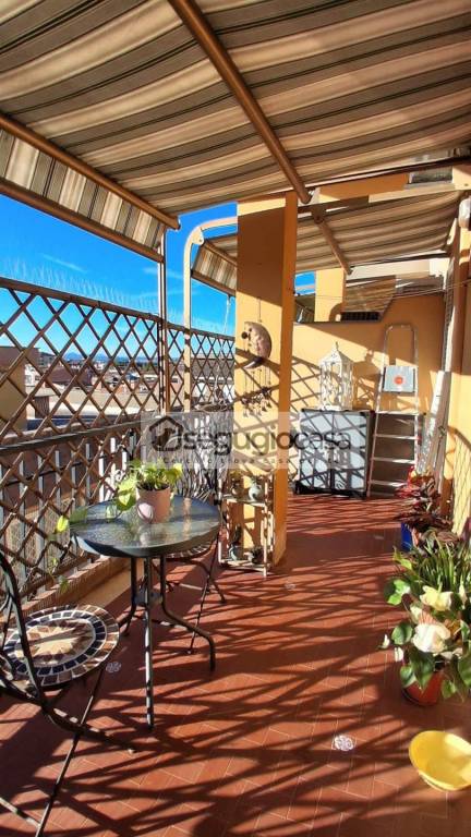 appartamento in vendita a Roma in zona Torrione Cerquetta