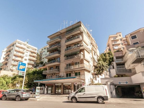 appartamento in vendita a Roma in zona Gianicolense
