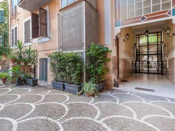 appartamento in vendita a Roma in zona Rione Prati