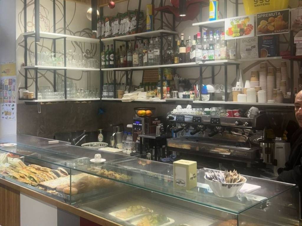negozio in vendita a Roma in zona Rione Prati