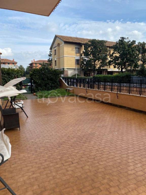 appartamento in vendita a Roma in zona Casal Morena