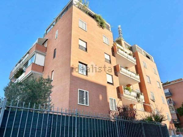 appartamento in vendita a Roma in zona Castel di Leva