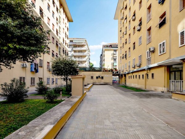 appartamento in vendita a Roma in zona Cinecittà