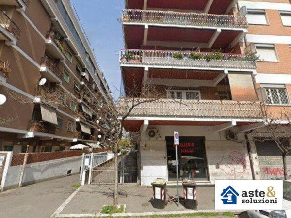 appartamento in vendita a Roma in zona Ostia
