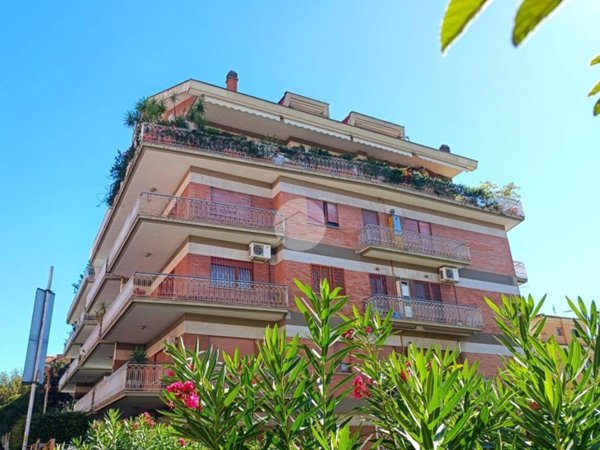 appartamento in vendita a Roma in zona Monte Sacro/Talenti
