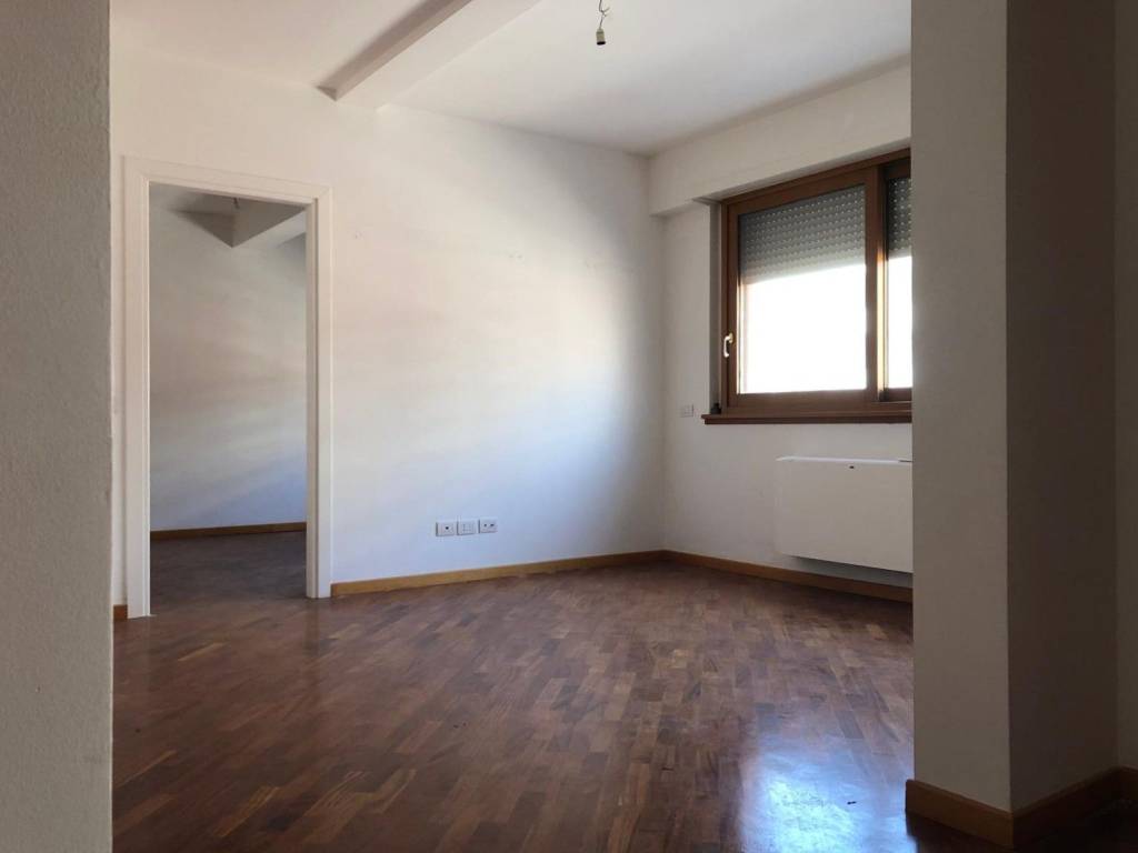 appartamento in vendita a Roma in zona Acilia