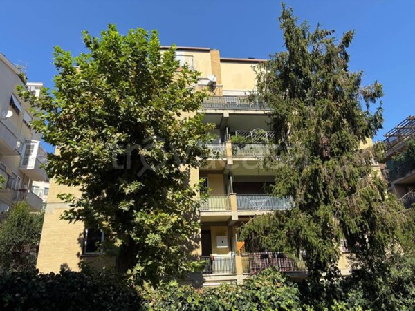 appartamento in vendita a Roma in zona Tor di Quinto