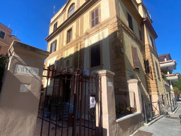 appartamento in vendita a Roma in zona Prenestino-Centocelle