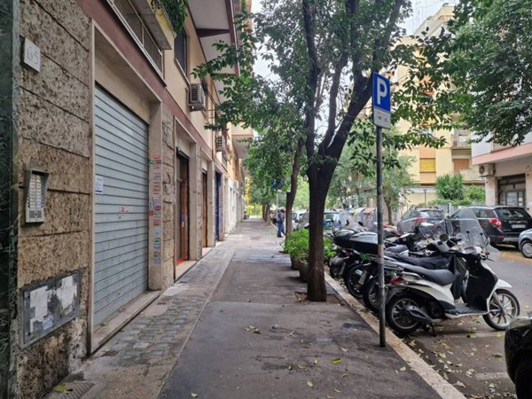 negozio in vendita a Roma in zona Prenestino-Labicano