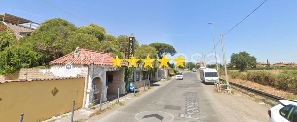 casa indipendente in vendita a Roma in zona Infernetto