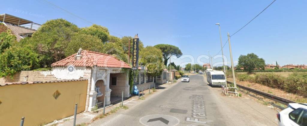 casa indipendente in vendita a Roma in zona Infernetto