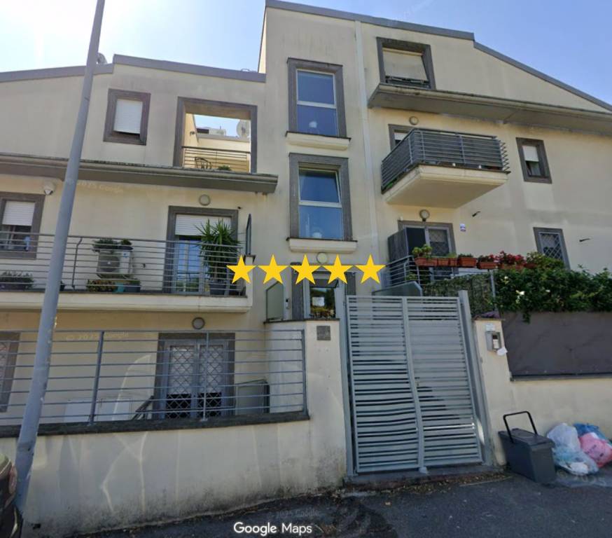 appartamento in vendita a Roma in zona Valle Muricana