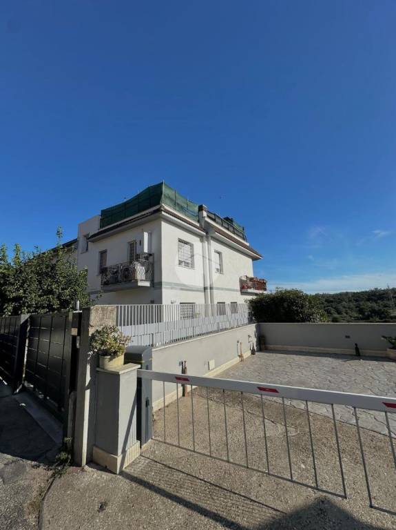 appartamento in vendita a Roma in zona Vitinia