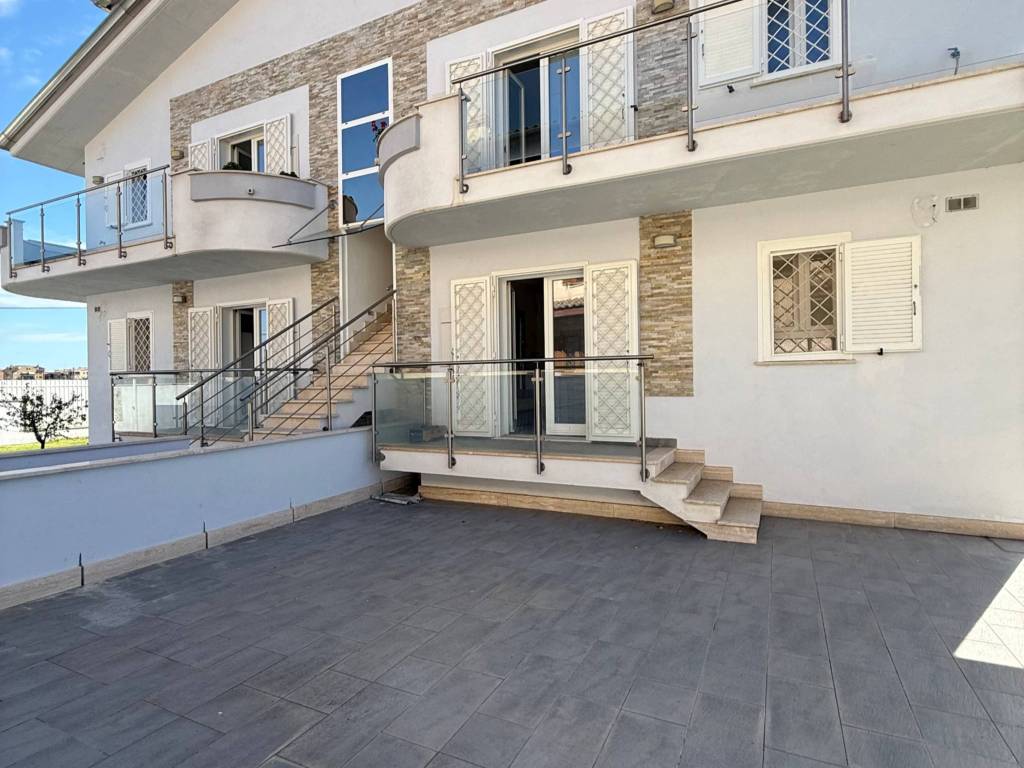 appartamento in vendita a Roma in zona Tor Vergata/Torrenova