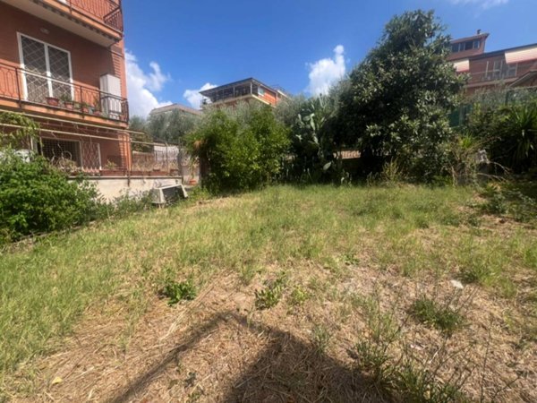 appartamento in vendita a Roma in zona Sette Bagni