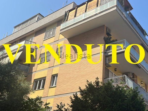 appartamento in vendita a Roma in zona Portuense