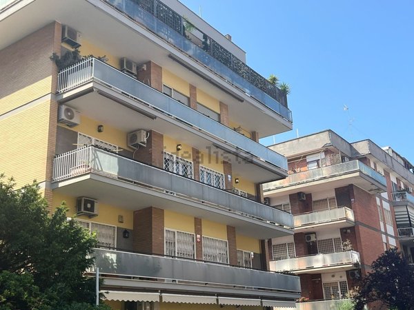 appartamento in vendita a Roma in zona Portuense