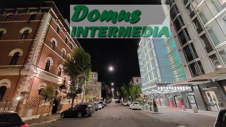 negozio in vendita a Roma in zona Rione Prati