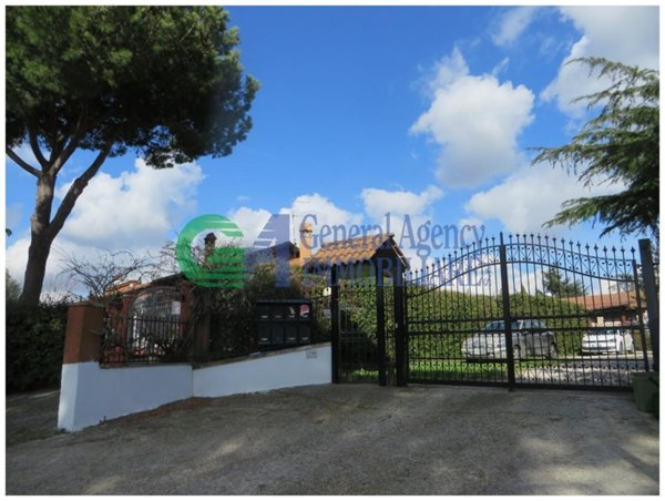 casa indipendente in vendita a Roma in zona EUR
