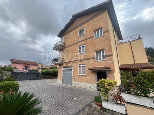 appartamento in vendita a Roma in zona Selva Candida