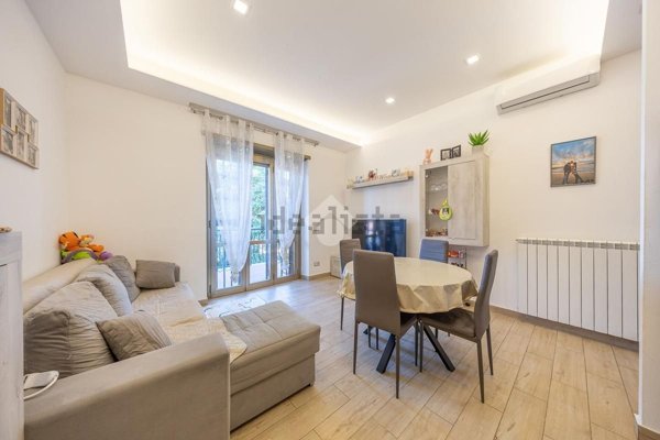 appartamento in vendita a Roma in zona Borghesiana