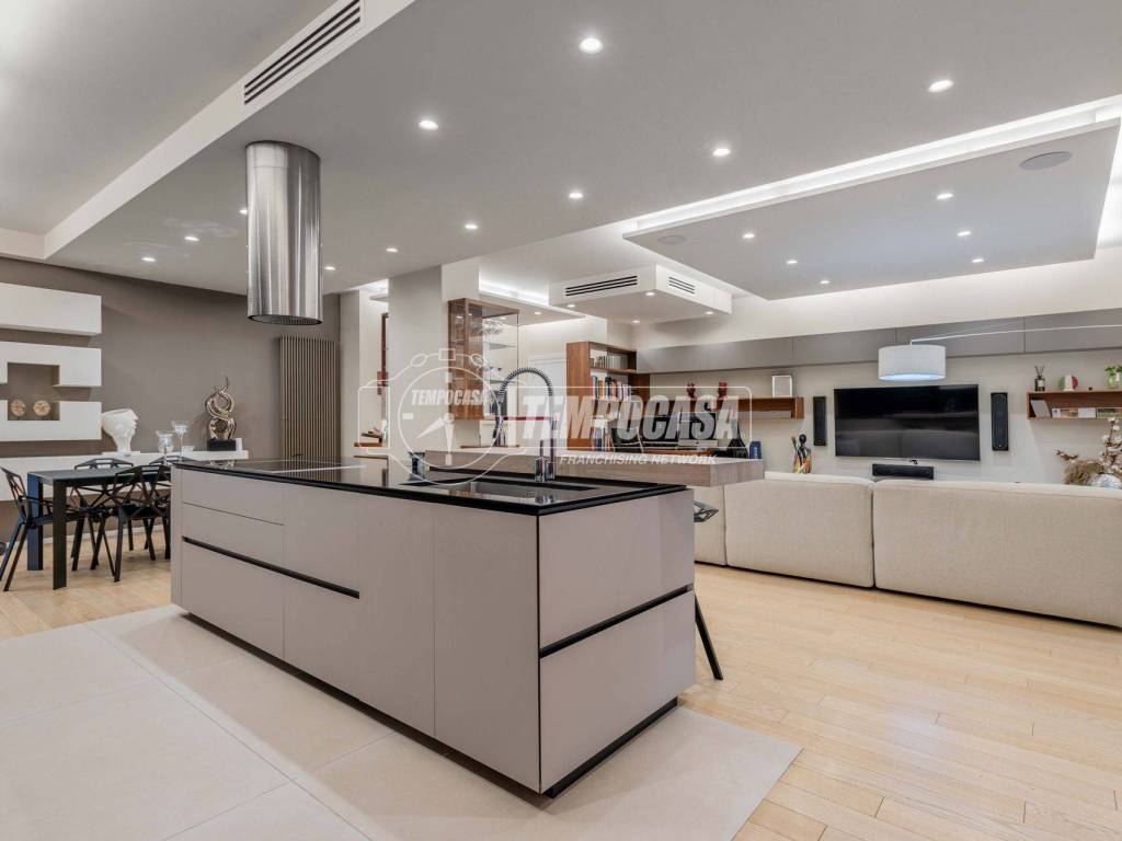 appartamento in vendita a Roma in zona Torrino